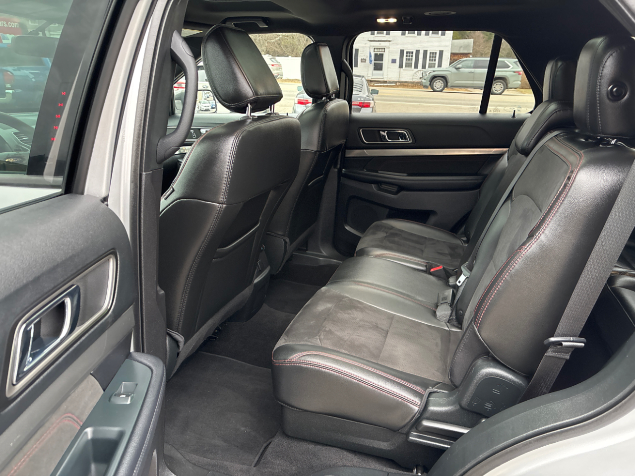 Ford Explorer XLT 4WD 2018