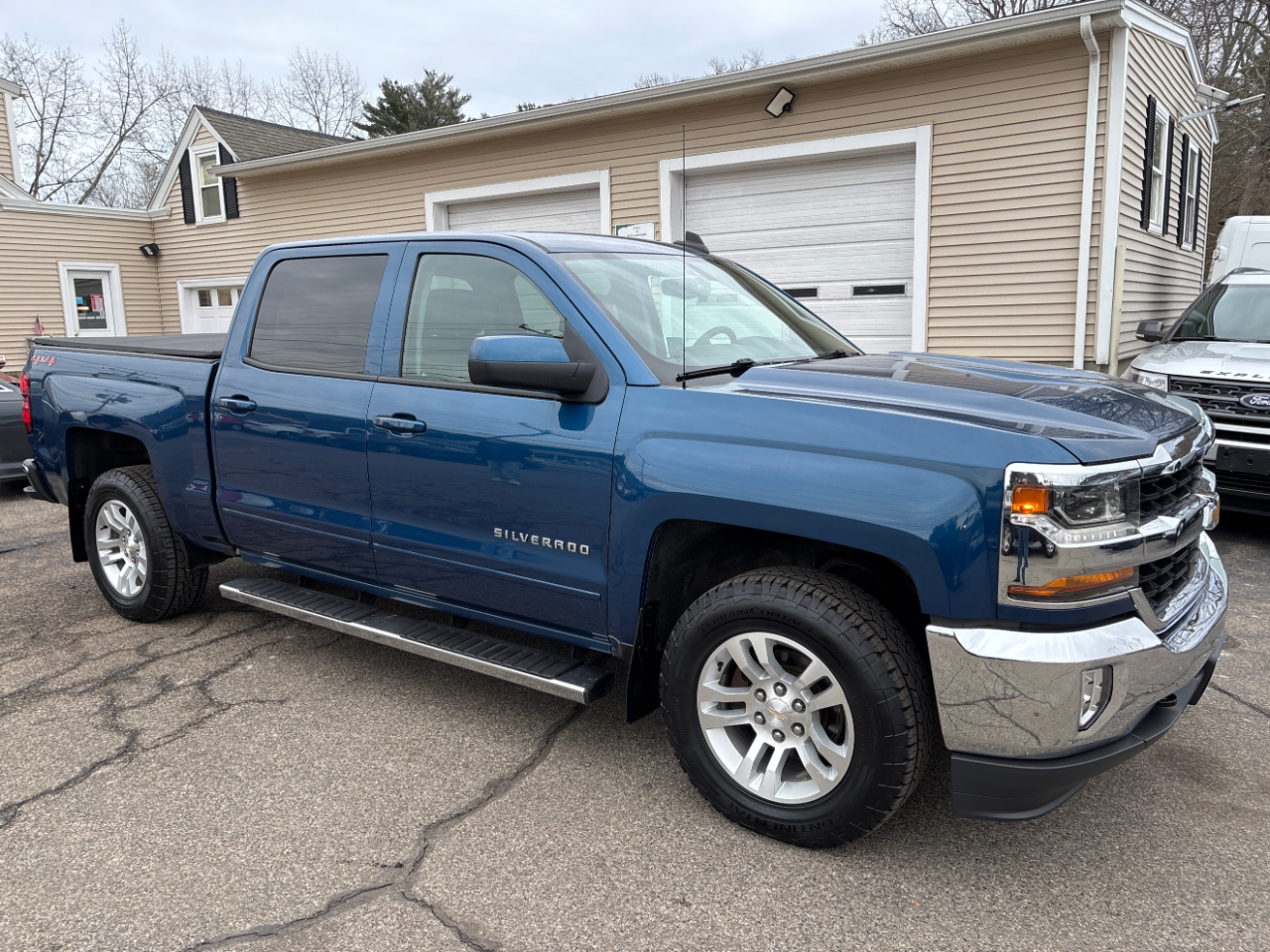 Chevrolet Silverado 1500 LT Crew Cab 4WD 2018