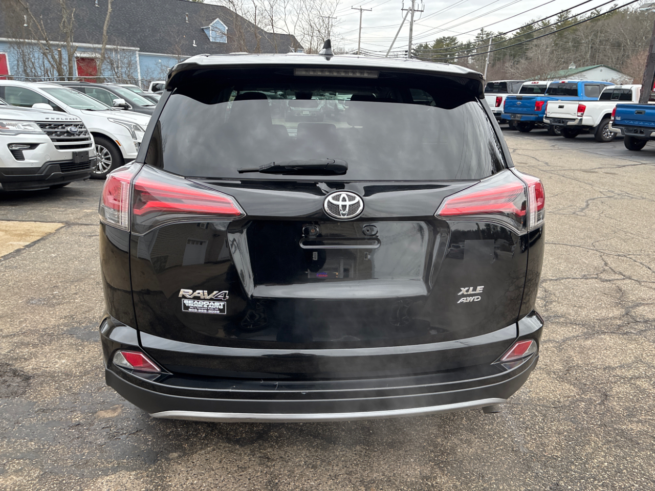 Toyota RAV4 XLE AWD 2018
