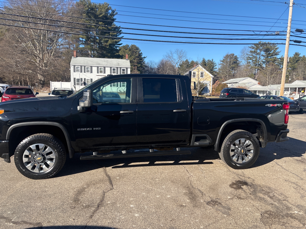 Chevrolet Silverado 2500HD Custom Crew Cab Short Box 4WD 2023