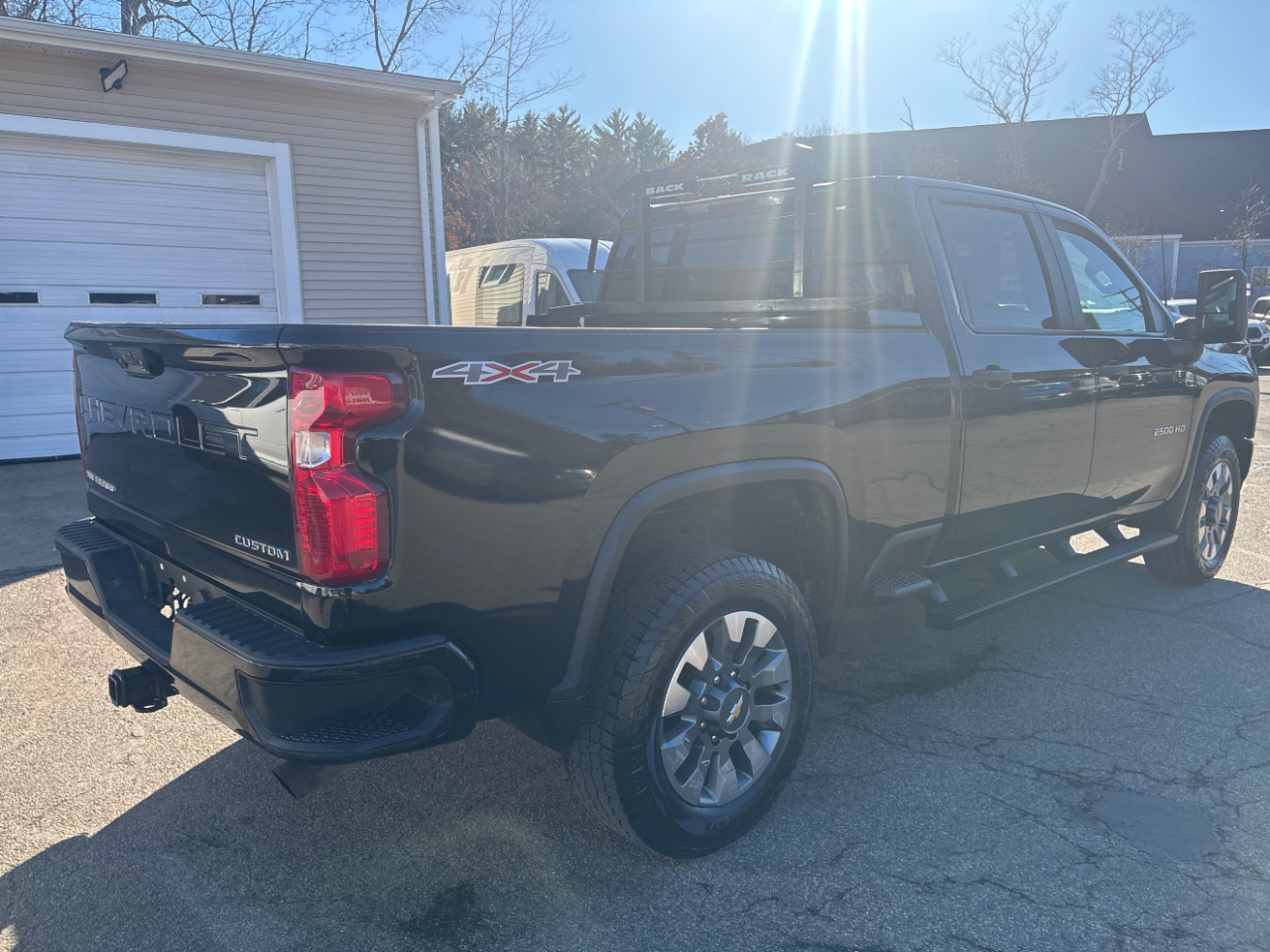 Chevrolet Silverado 2500HD Custom Crew Cab Short Box 4WD 2023