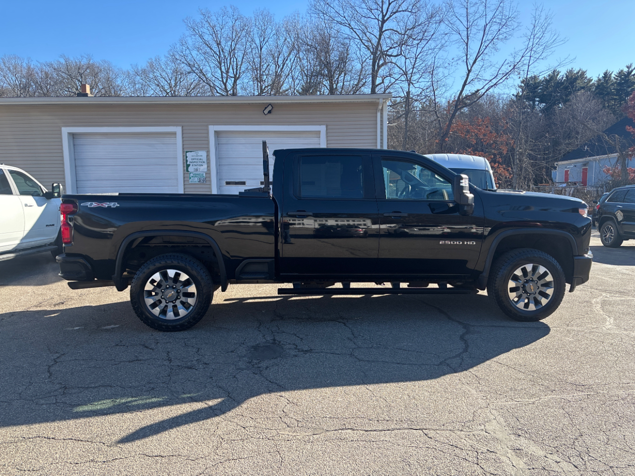 Chevrolet Silverado 2500HD Custom Crew Cab Short Box 4WD 2023