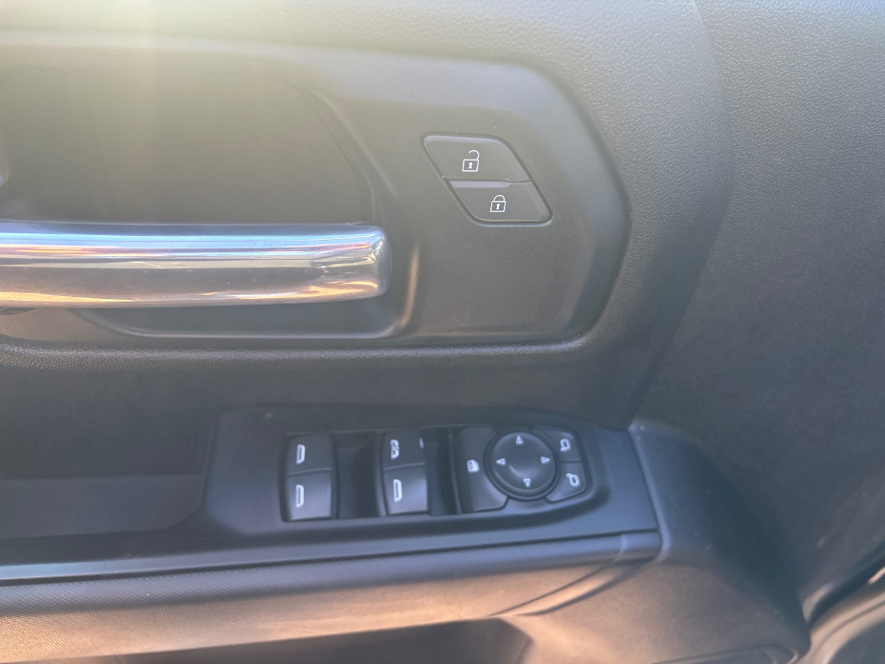 Chevrolet Silverado 2500HD Custom Crew Cab Short Box 4WD 2023