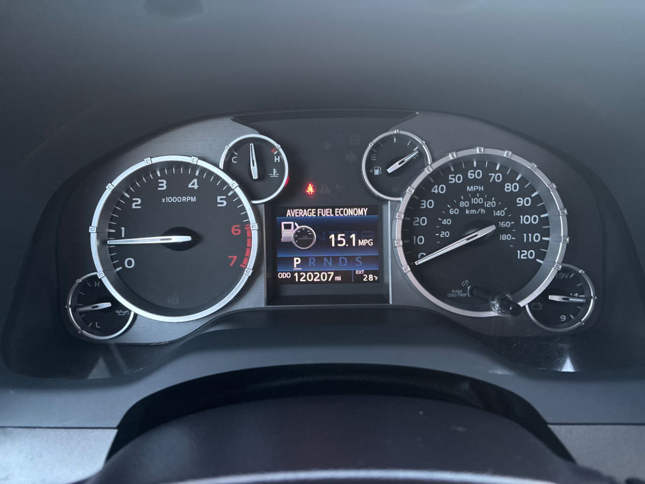 Toyota Tundra SR5 5.7L V8 Double Cab 4WD 2016