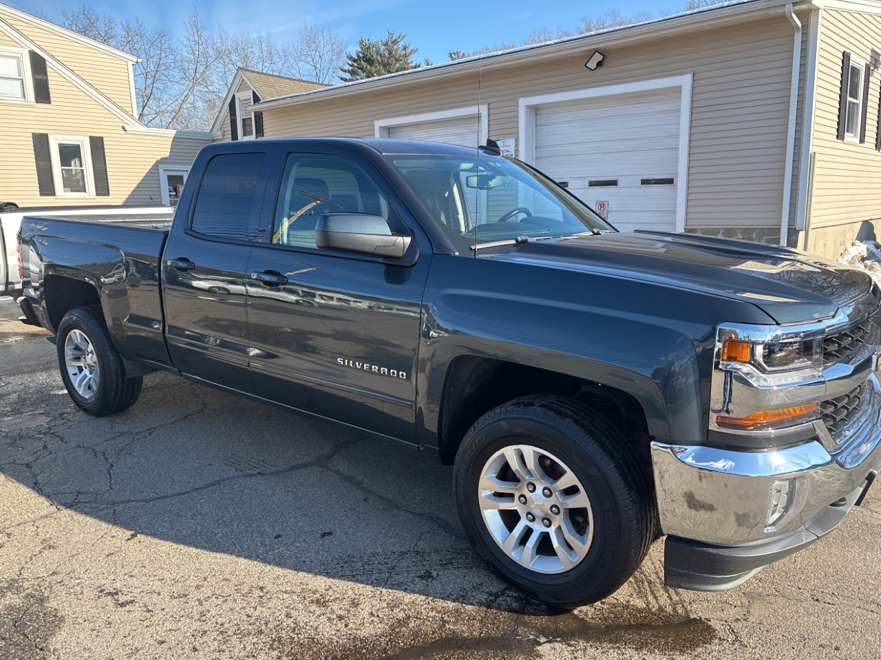 Chevrolet Silverado 1500 LT Double Cab 4WD 2017