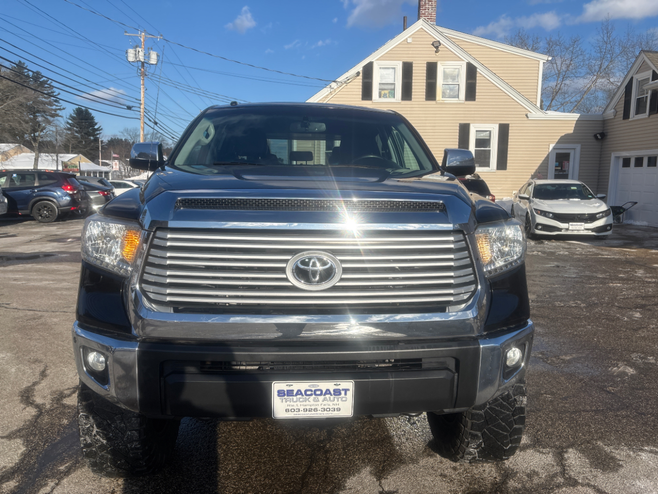 Toyota Tundra Limited 5.7L CrewMax 4WD 2016