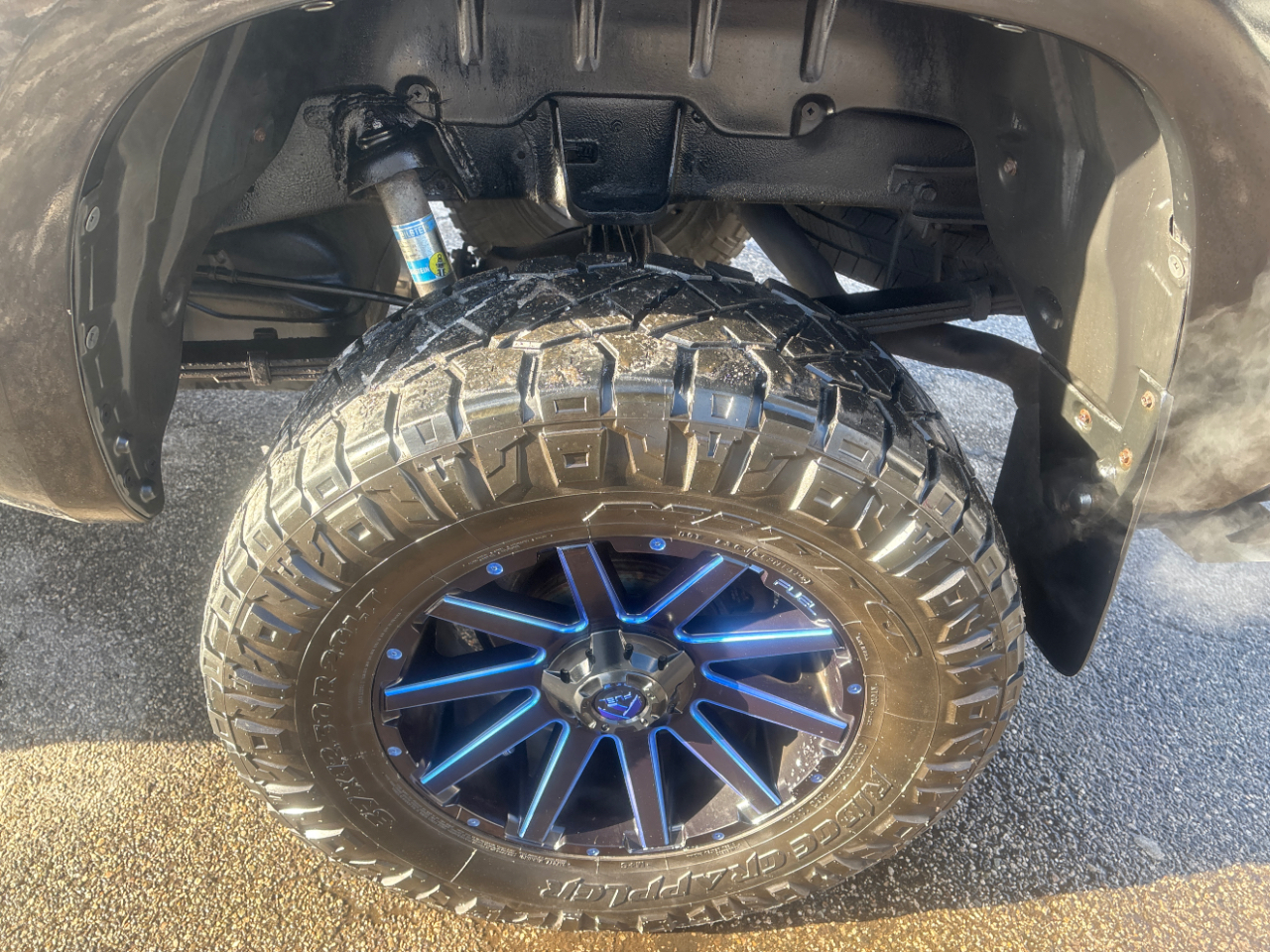 Toyota Tundra Limited 5.7L CrewMax 4WD 2016