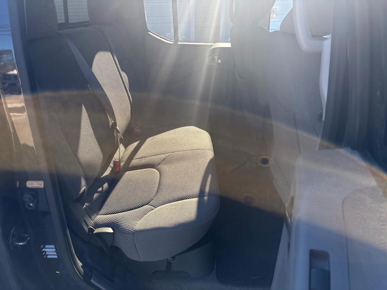 Nissan Frontier SL Crew Cab LWB 5AT 4WD 2015