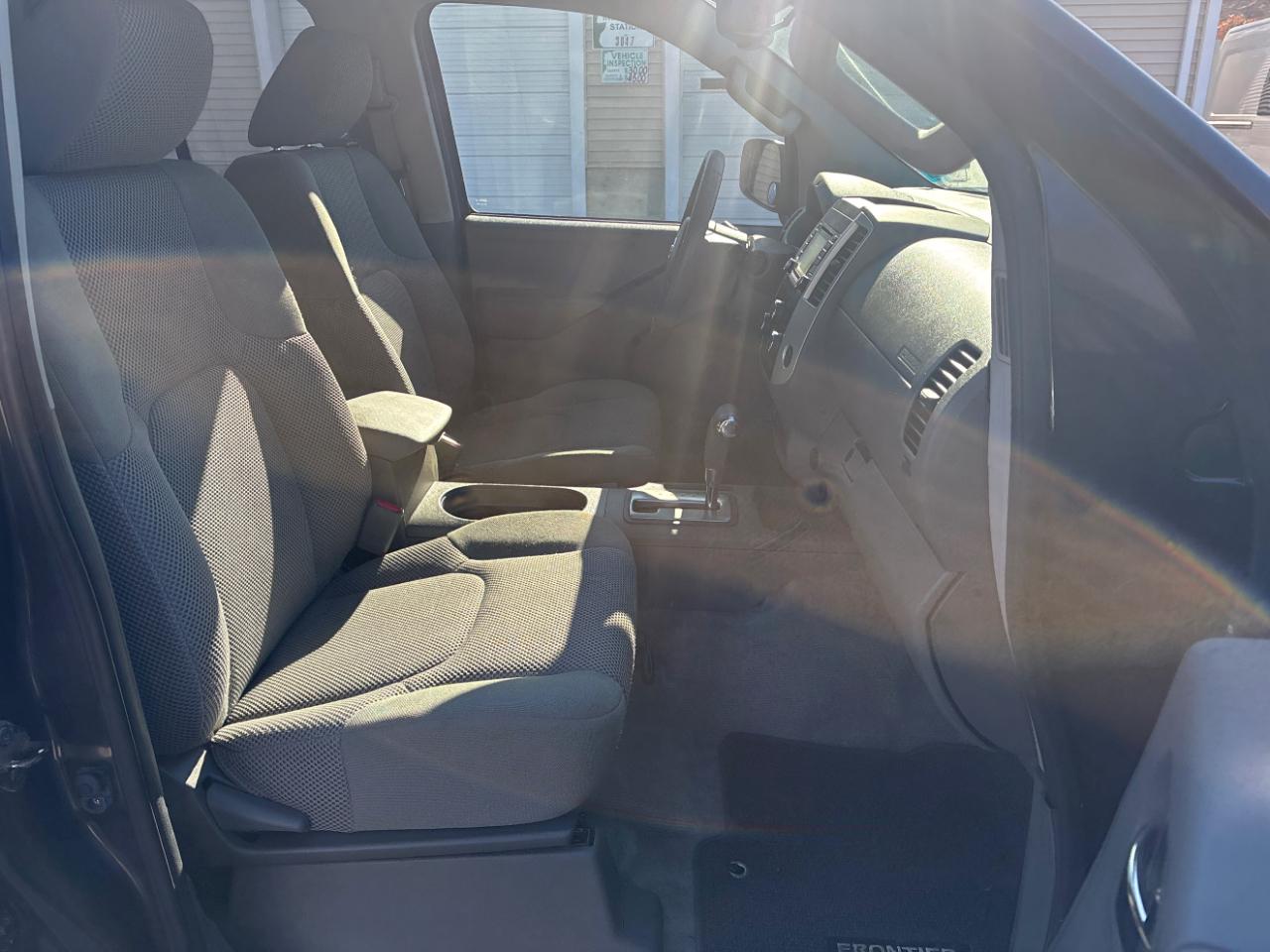 Nissan Frontier SL Crew Cab LWB 5AT 4WD 2015
