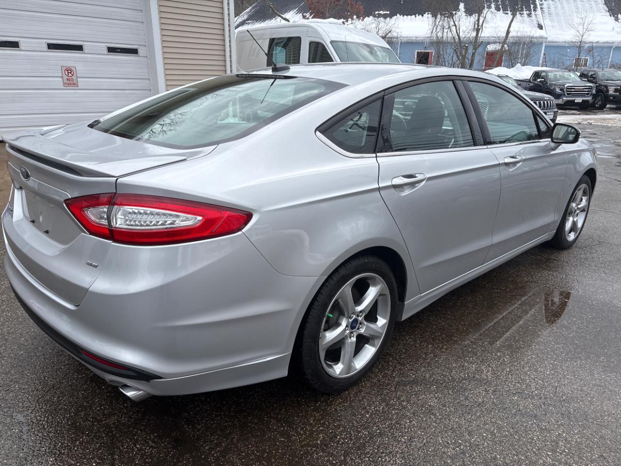 Ford Fusion SE 2014