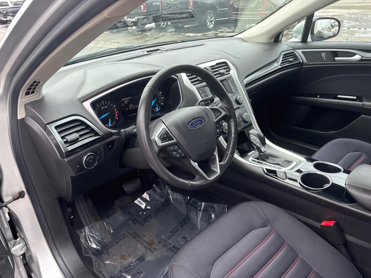 Ford Fusion SE 2014