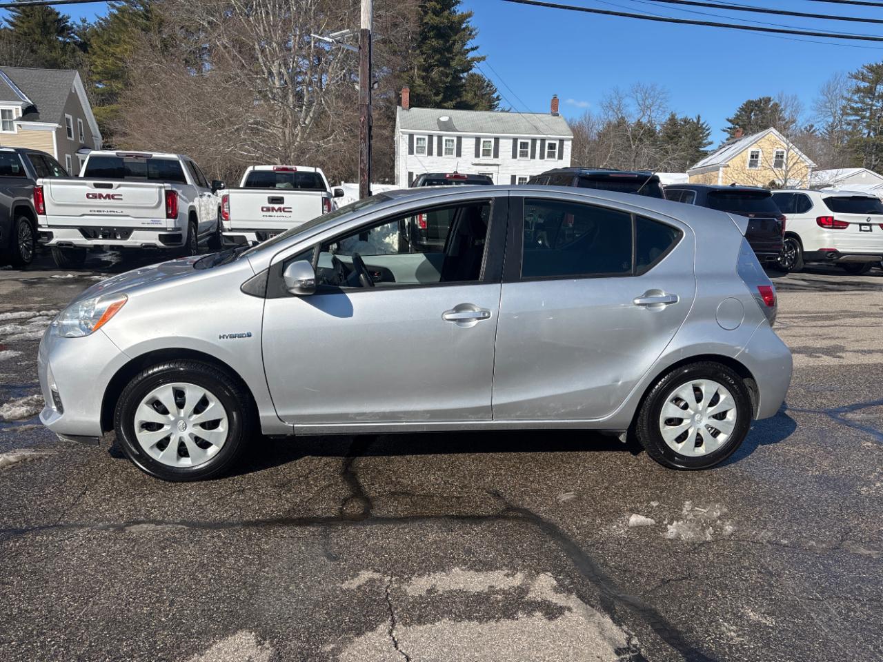 Toyota Prius c One 2012