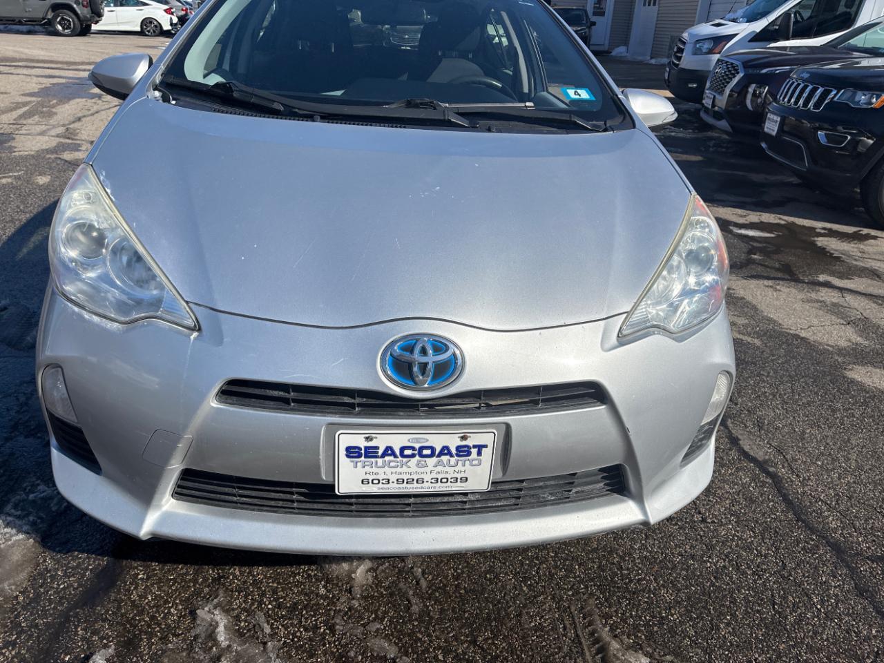 Toyota Prius c One 2012