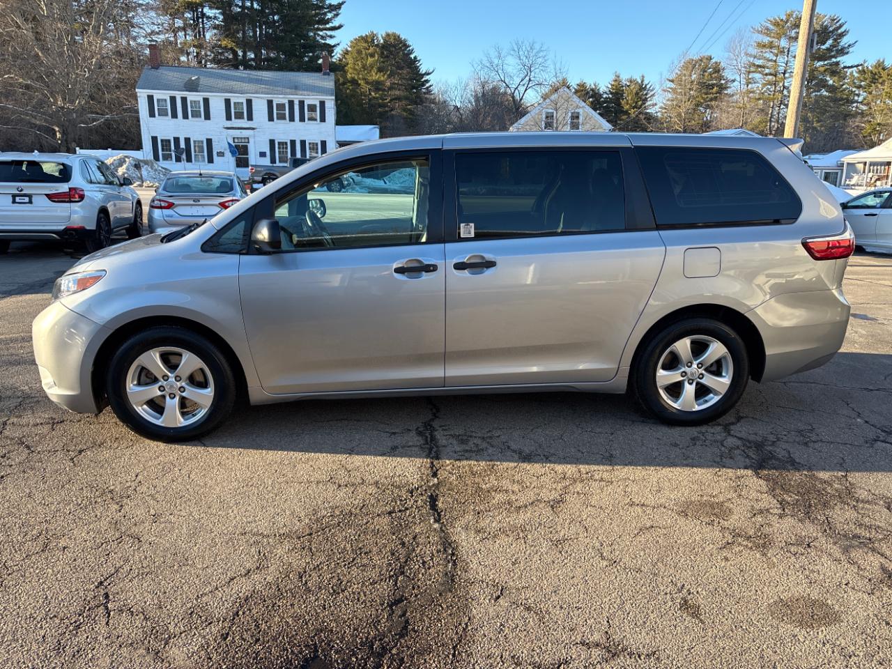 Toyota Sienna L FWD 7-Passenger V6 2015