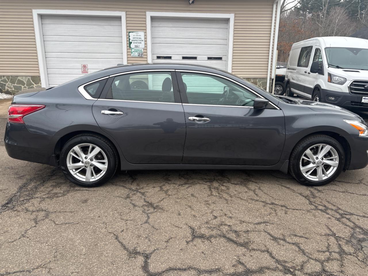 Nissan Altima 2.5 SV 2013