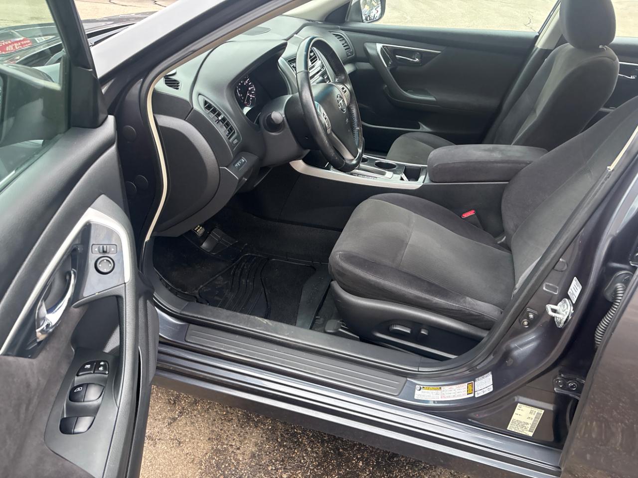 Nissan Altima 2.5 SV 2013