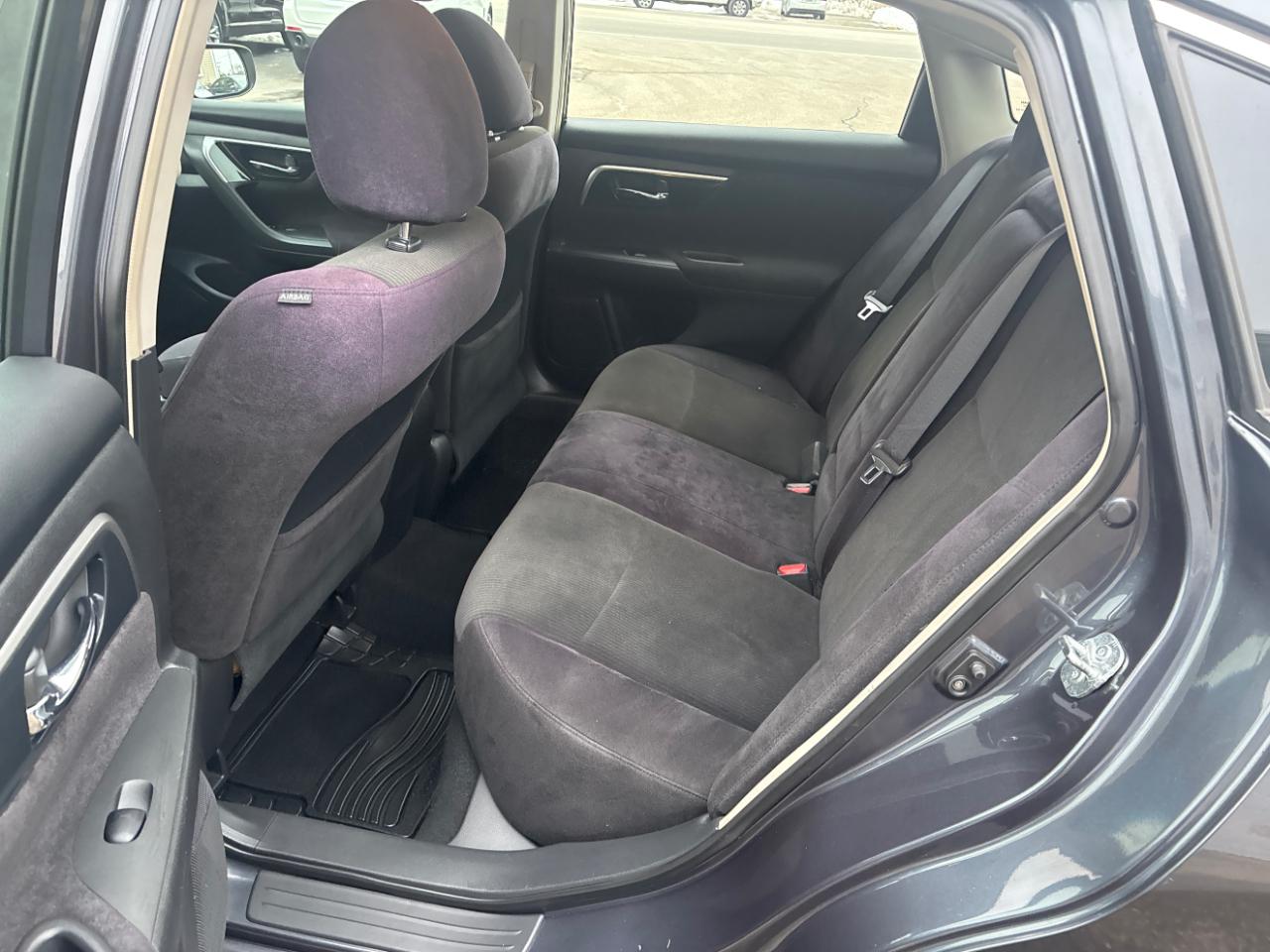 Nissan Altima 2.5 SV 2013