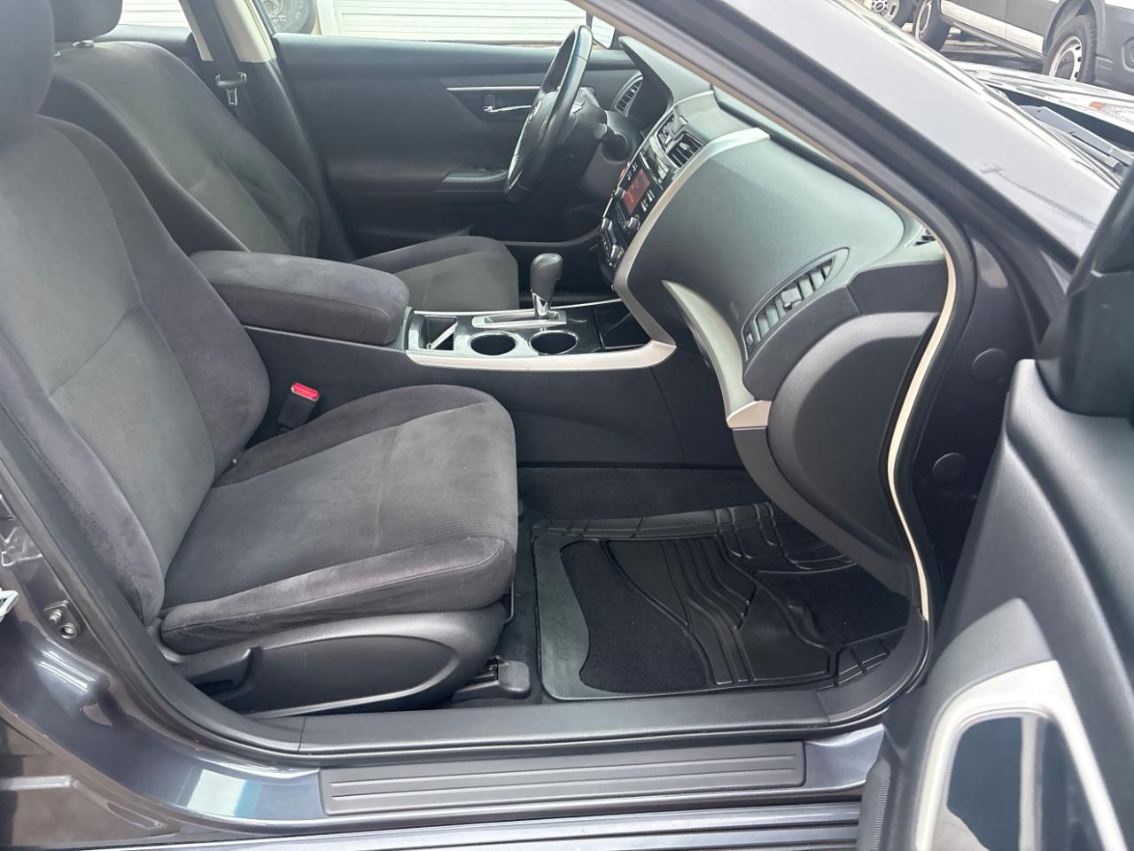 Nissan Altima 2.5 SV 2013