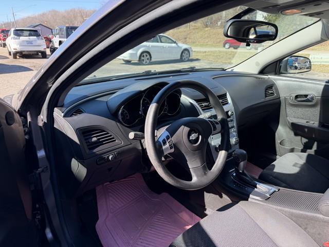 Chevrolet Malibu 1LT 2012