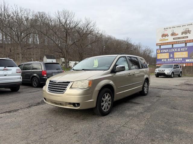 Chrysler Town & Country Touring 2010