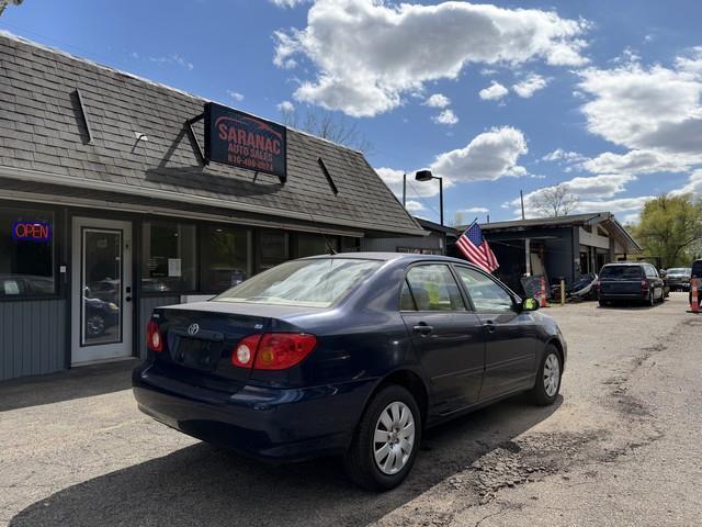 Toyota Corolla CE 2004