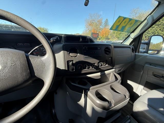 Ford Econoline E-250 Extended 2012