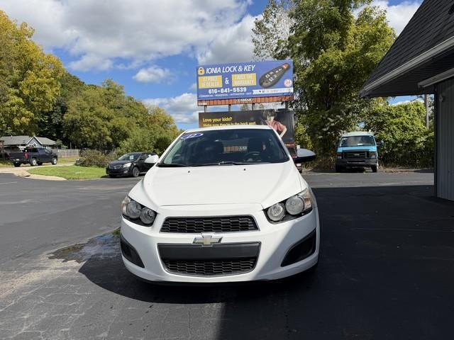 Chevrolet Sonic 2LS 5-Door 2012