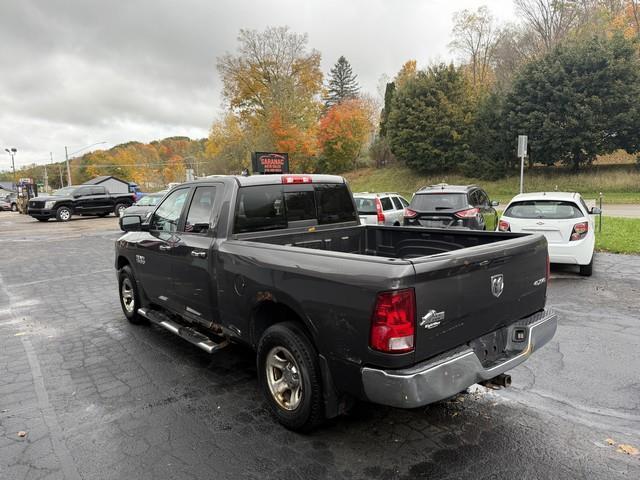 RAM 1500 SLT Quad Cab 4WD 2014
