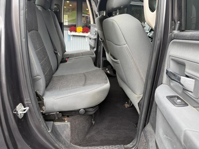 RAM 1500 SLT Quad Cab 4WD 2014