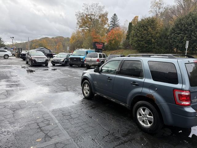 Ford Escape XLT FWD 2011