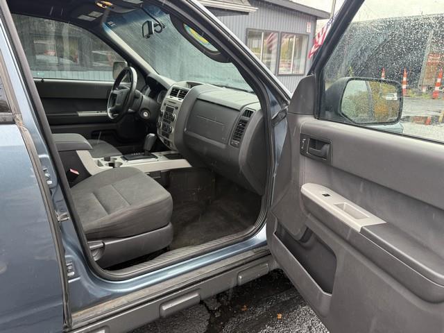 Ford Escape XLT FWD 2011