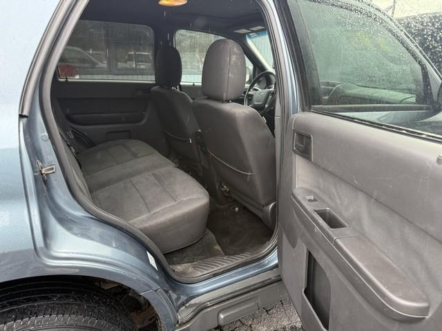Ford Escape XLT FWD 2011