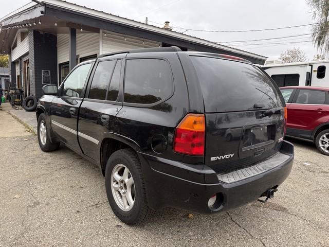GMC Envoy SLE-1 4WD 2007