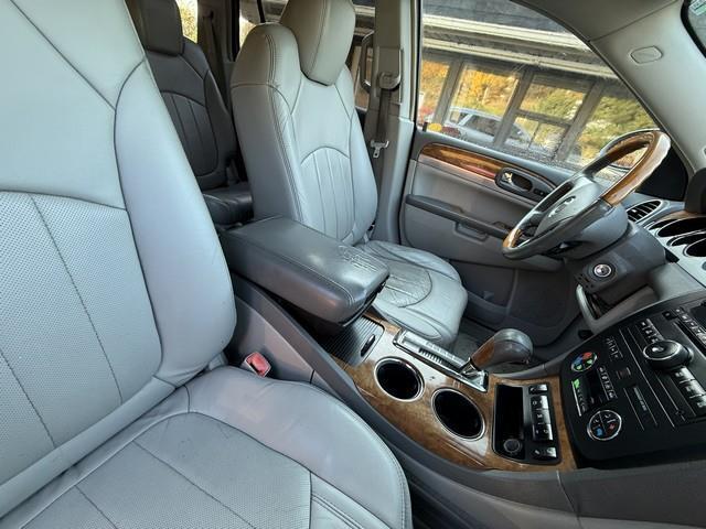 Buick Enclave CXL FWD 2009