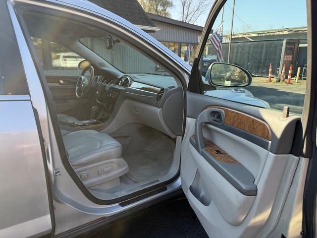 Buick Enclave CXL FWD 2009