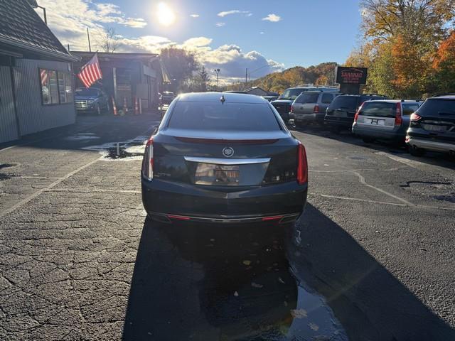 Cadillac XTS Luxury 2013