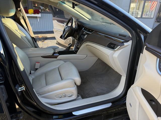 Cadillac XTS Luxury 2013
