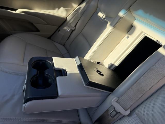 Cadillac XTS Luxury 2013