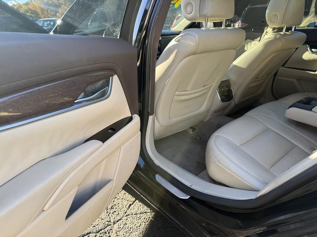 Cadillac XTS Luxury 2013