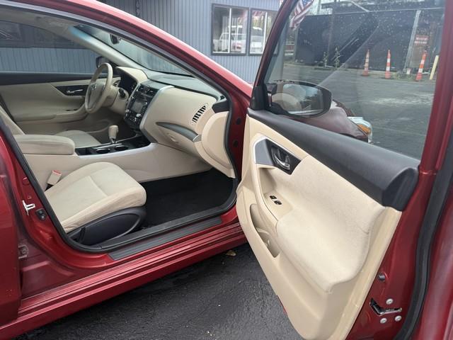 Nissan Altima 2.5 SV 2015