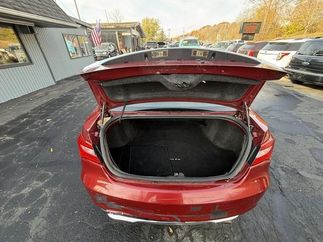 Chrysler 200 Touring 2011
