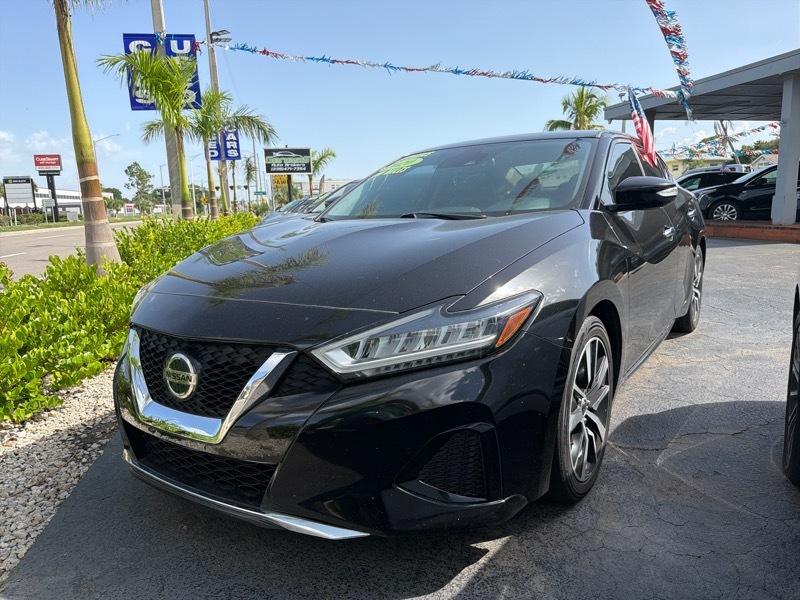 Nissan Maxima 3.5 SV 2020
