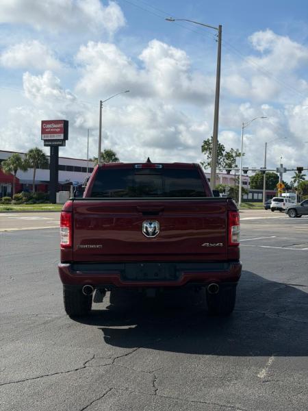 RAM 1500 Big Horn Crew Cab SWB 4WD 2020