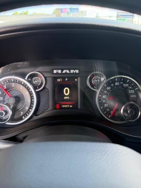 RAM 1500 Big Horn Crew Cab SWB 4WD 2020