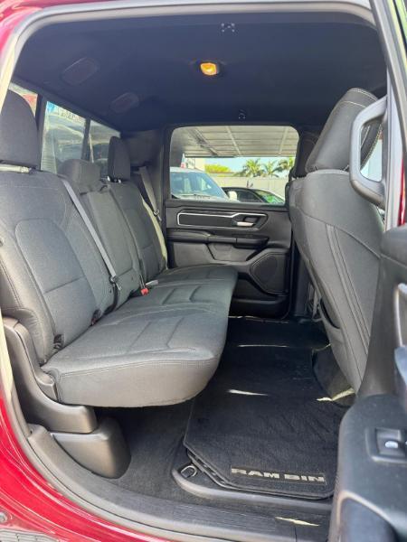 RAM 1500 Big Horn Crew Cab SWB 4WD 2020