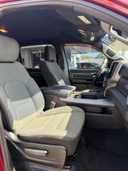 RAM 1500 Big Horn Crew Cab SWB 4WD 2020