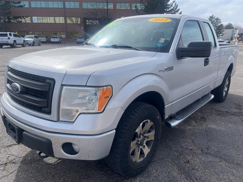 Ford F-150 4WD SuperCab 145" Lariat 2013