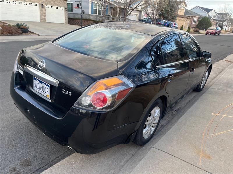 Nissan Altima 4dr Sdn I4 CVT 2.5 S 2012