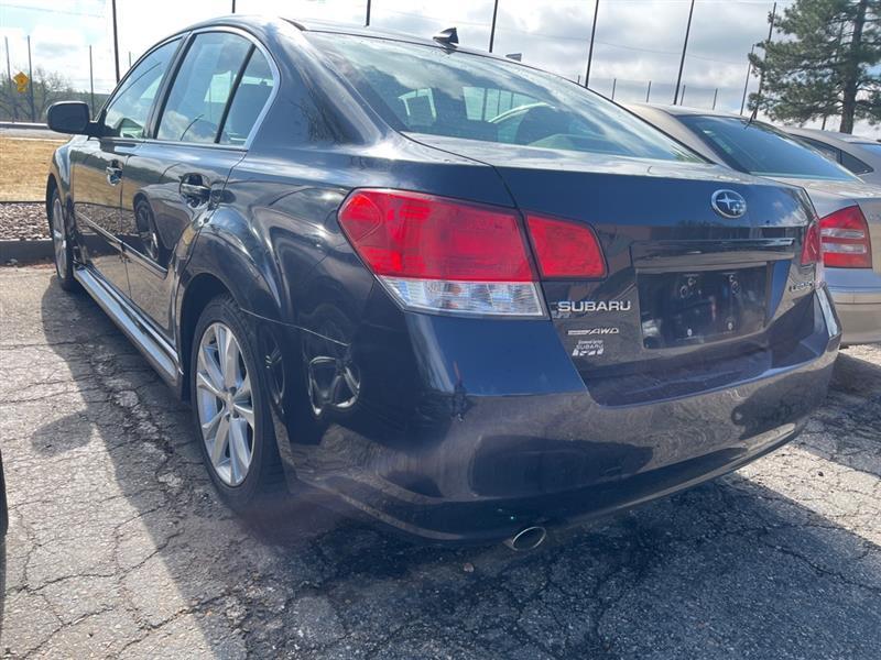 Subaru Legacy 4dr Sdn H4 Auto 2.5i Limited 2013