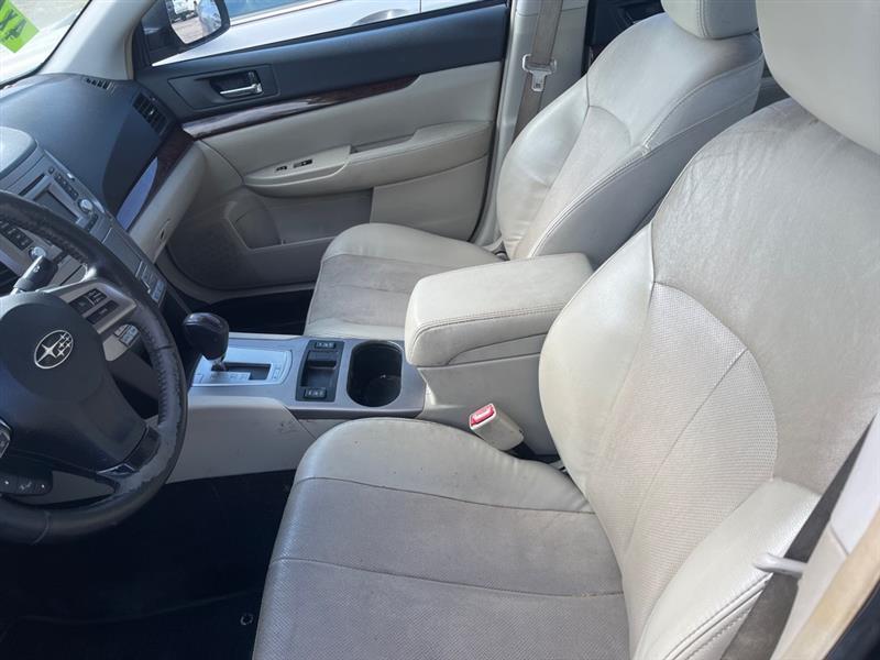 Subaru Legacy 4dr Sdn H4 Auto 2.5i Limited 2013